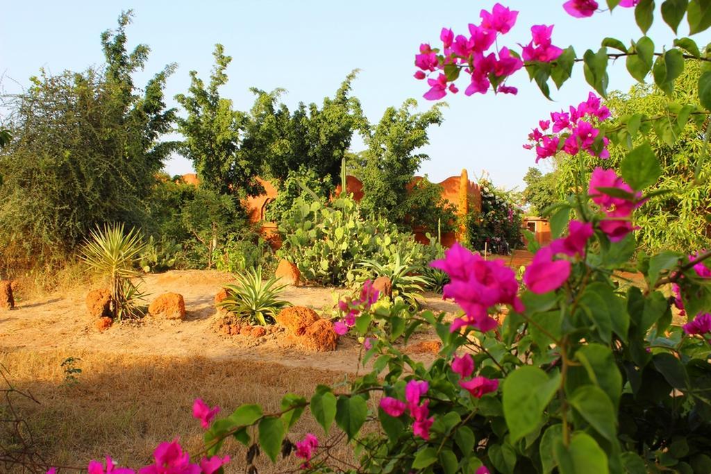 Le Lodge Dalaal Diam โซโมน ภายนอก รูปภาพ