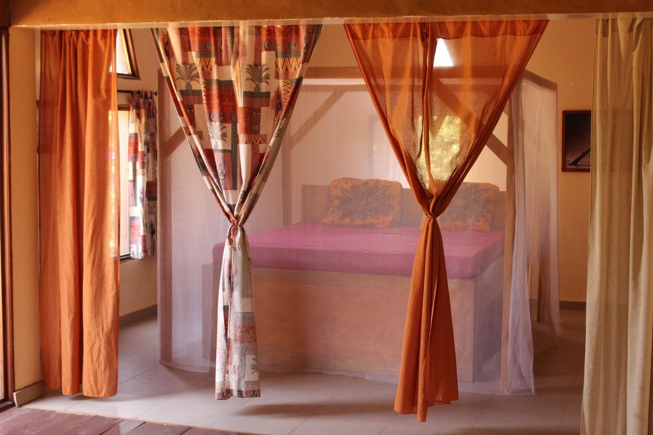 Le Lodge Dalaal Diam โซโมน ภายนอก รูปภาพ