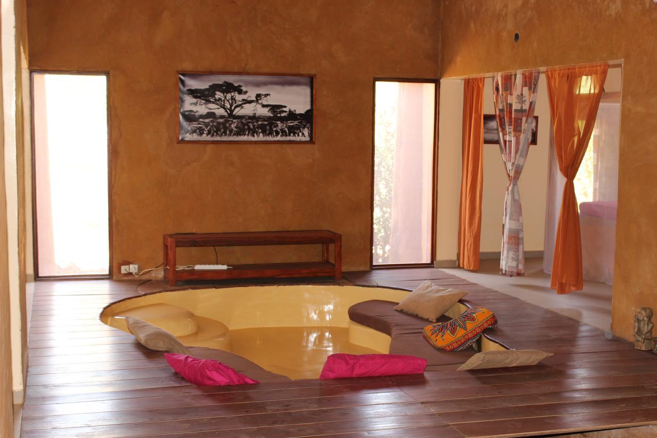 Le Lodge Dalaal Diam โซโมน ภายนอก รูปภาพ