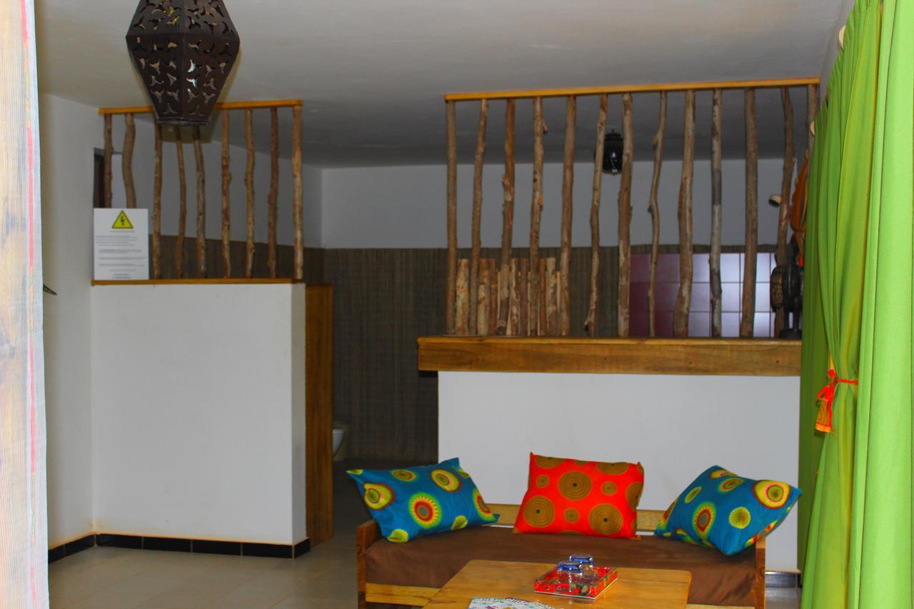 Le Lodge Dalaal Diam โซโมน ภายนอก รูปภาพ