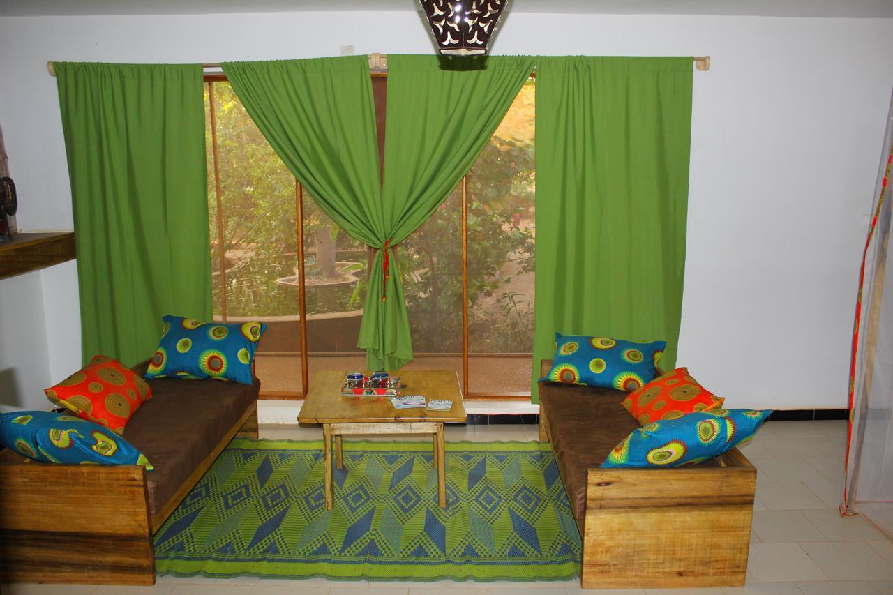 Le Lodge Dalaal Diam โซโมน ภายนอก รูปภาพ