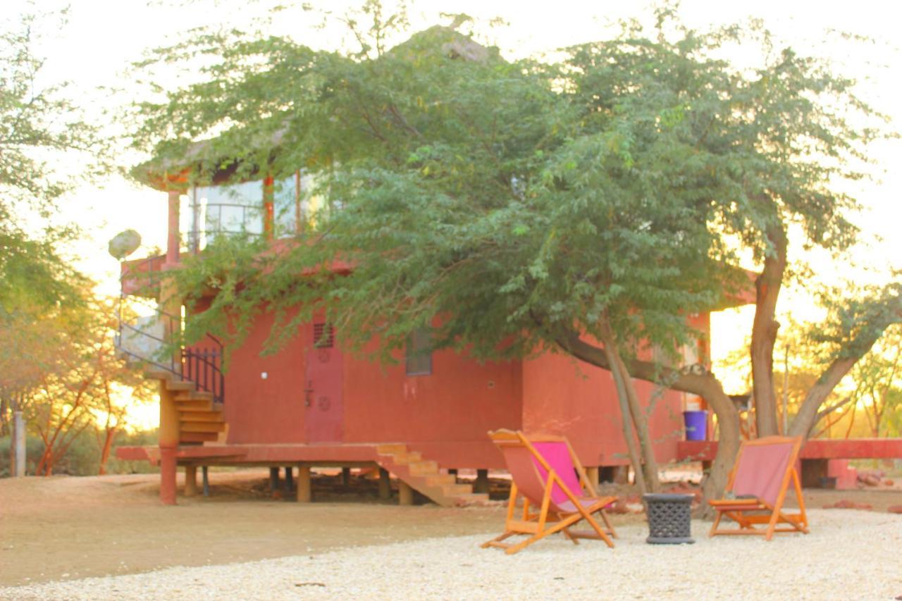 Le Lodge Dalaal Diam โซโมน ภายนอก รูปภาพ